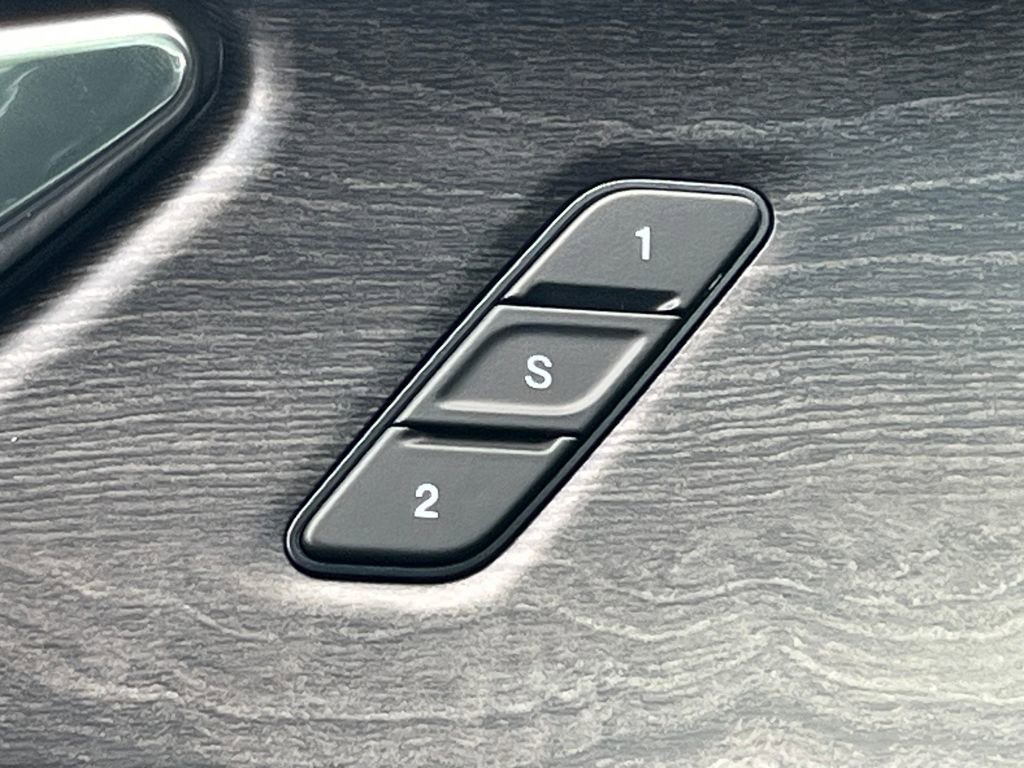 New 2025 Jeep Grand Cherokee Limited w/ Trailer Tow Package image 30