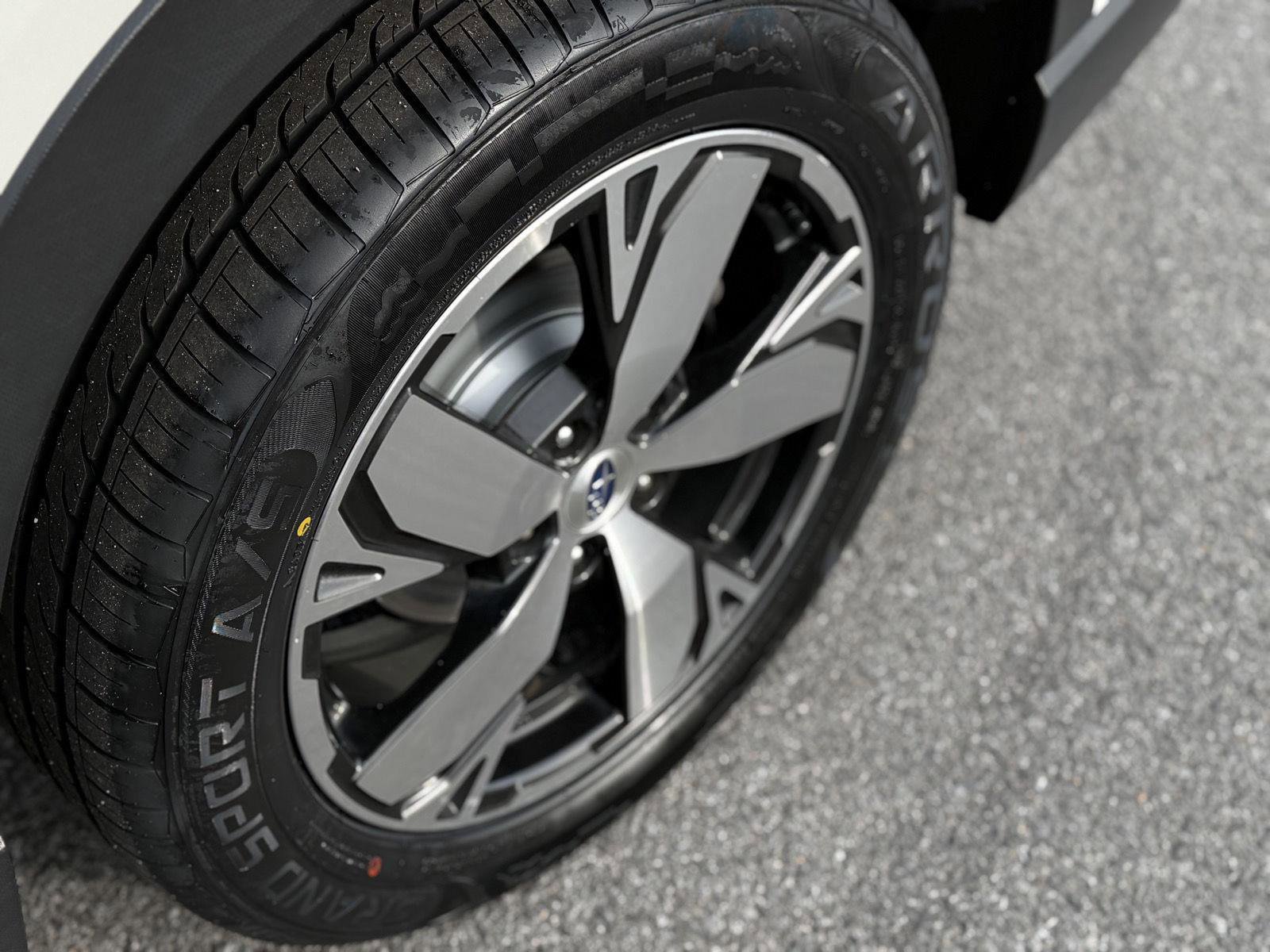 Used 2020 Subaru Forester Touring image 11