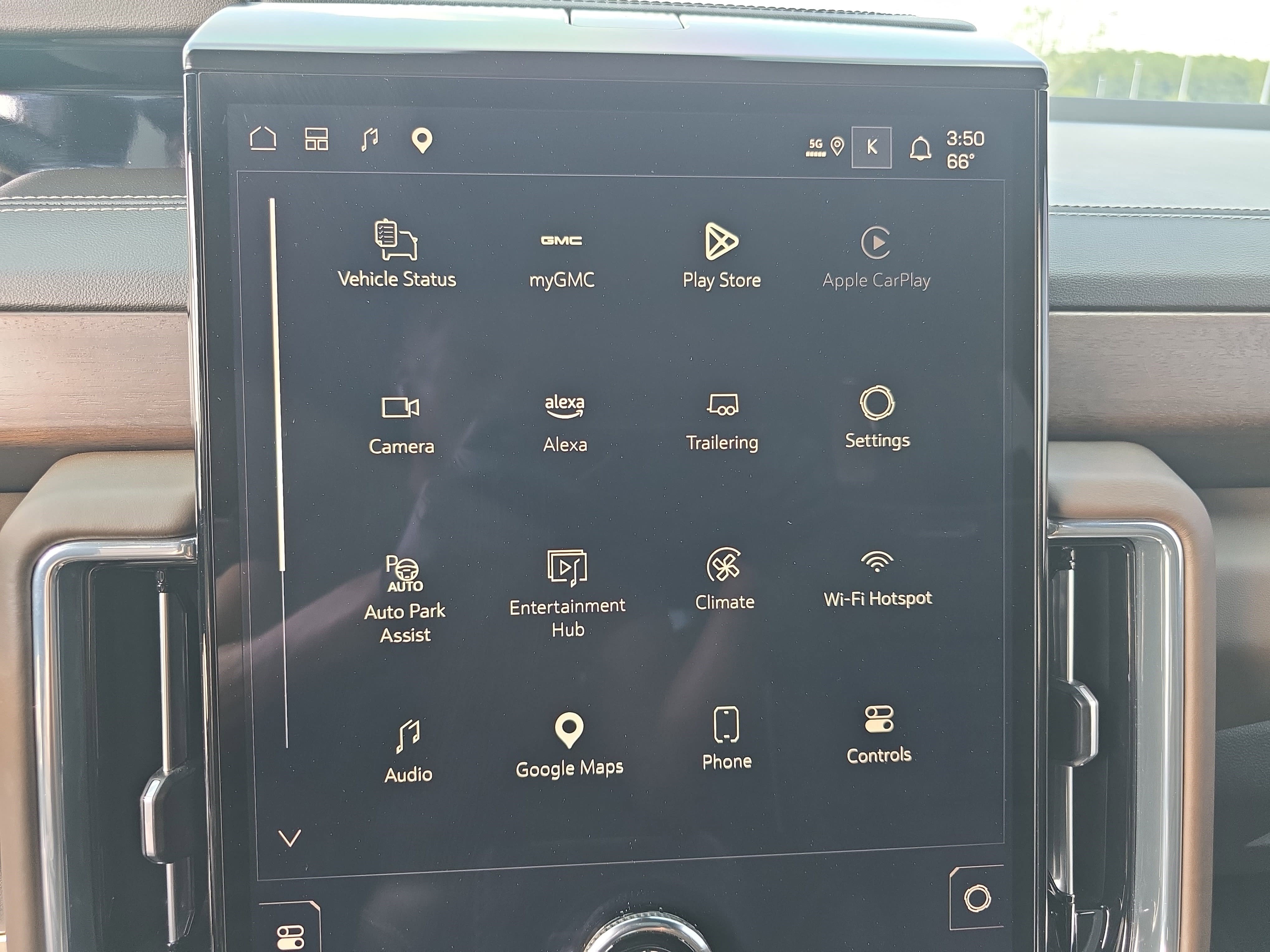 Used 2025 GMC Yukon Denali Ultimate image 22