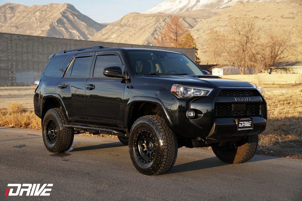 Used 2022 Toyota 4Runner TRD Off-Road Premium w/ Moonroof Package image 1