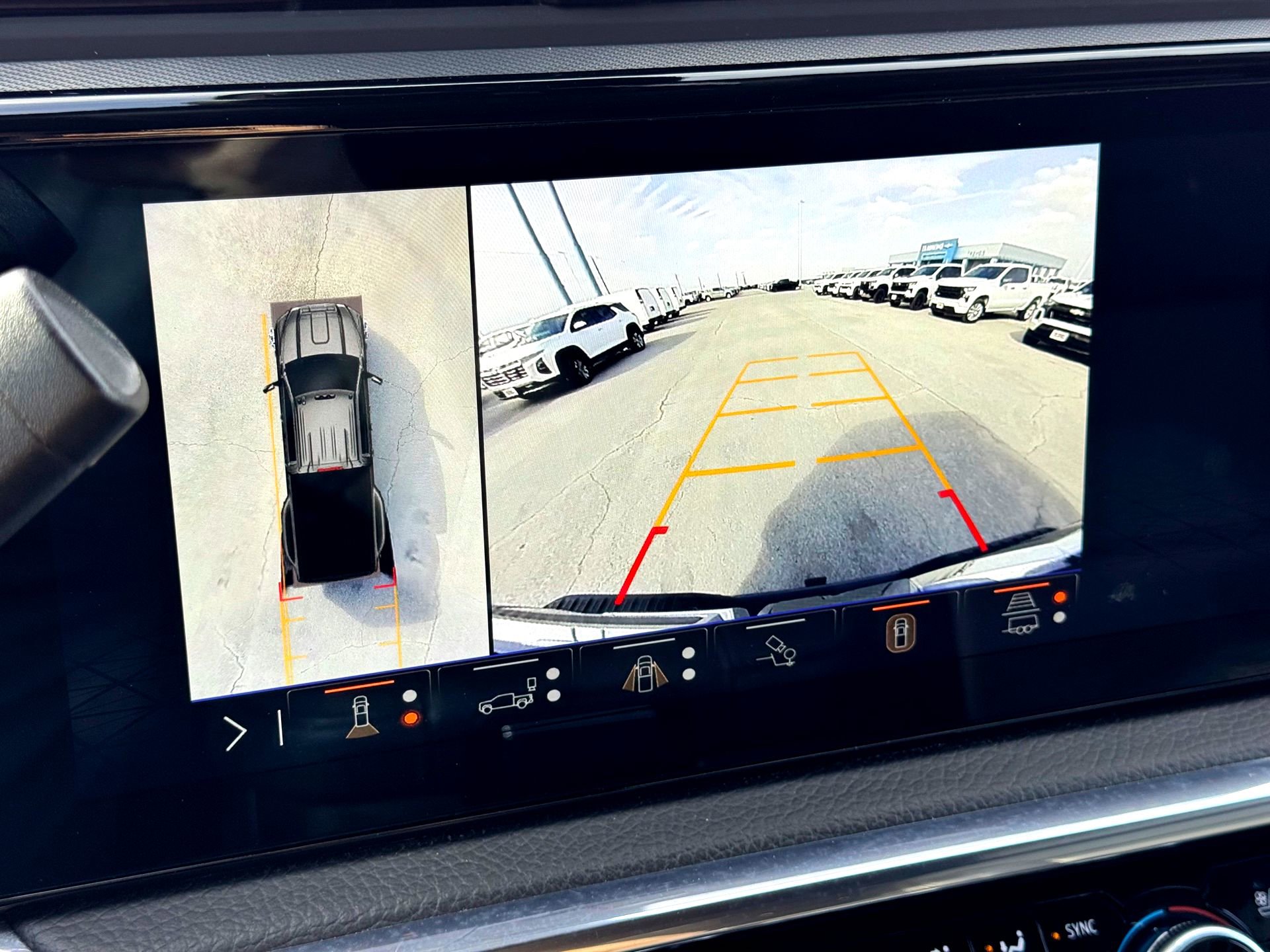 Used 2024 GMC Sierra 3500 Denali w/ Denali Reserve Package image 33