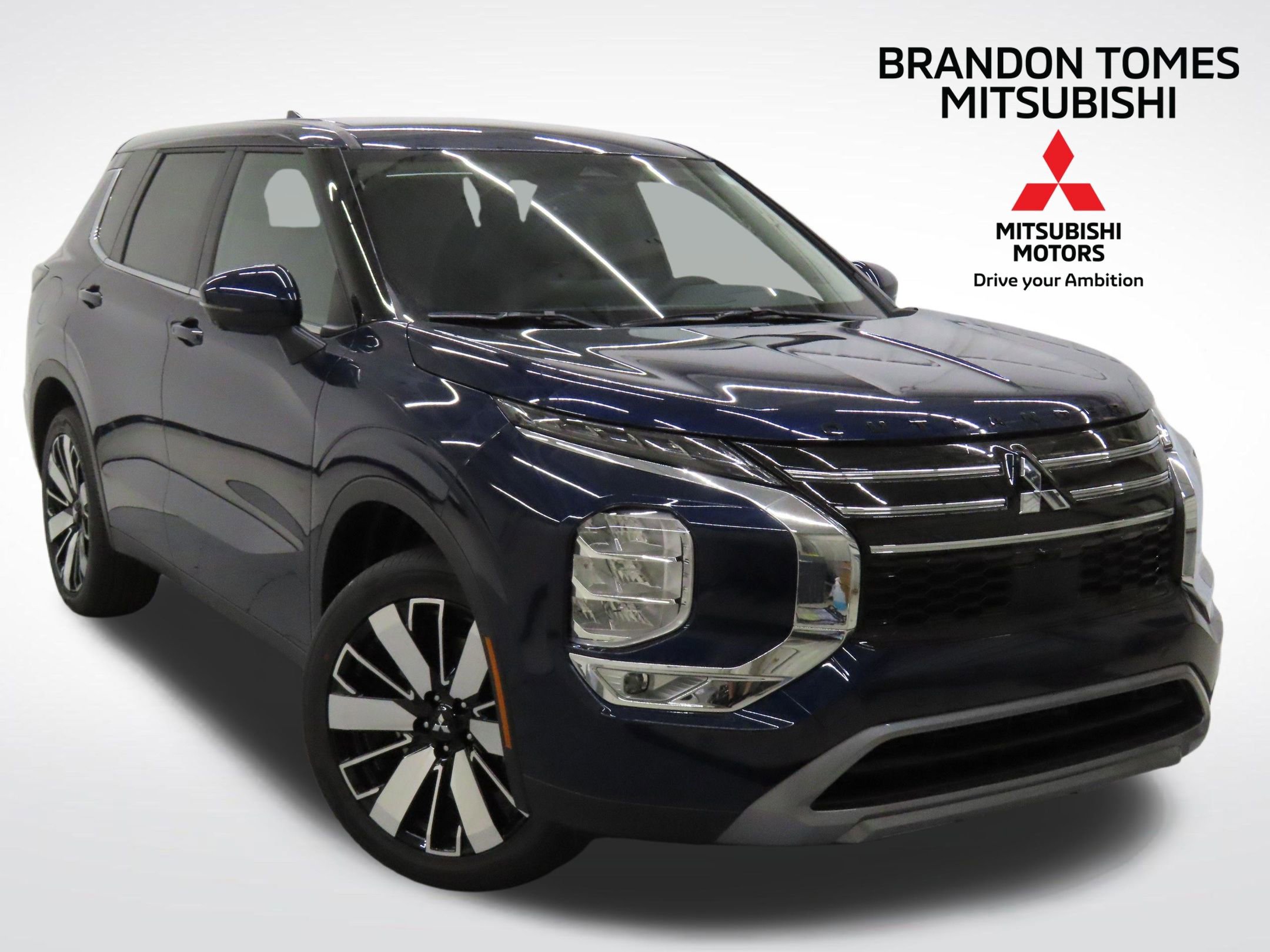 New 2025 Mitsubishi Outlander SE