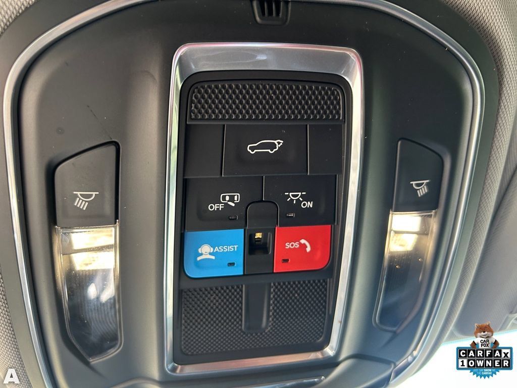 Certified 2023 Jeep Grand Cherokee Limited w/ Black Appearance Package AWD/4WD image 28