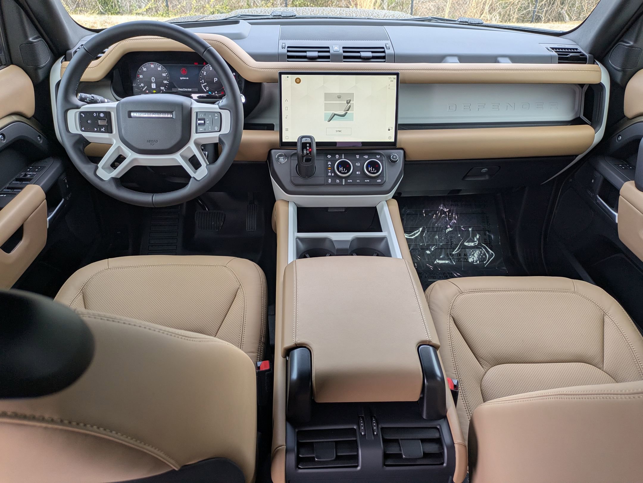 New 2026 Land Rover Defender 110 X-Dynamic SE image 25