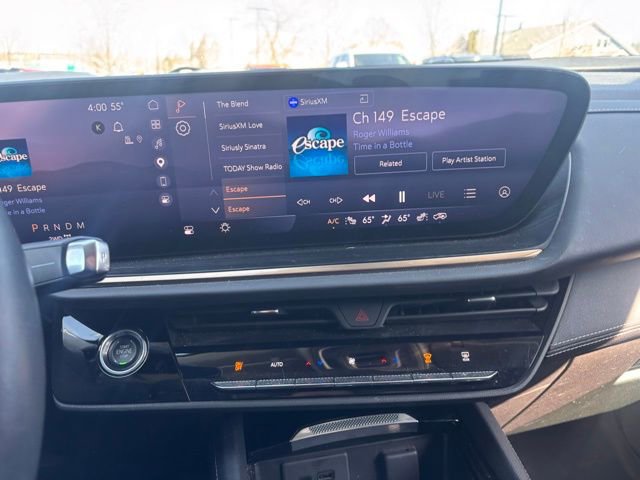 Used 2024 Buick Envision Avenir AWD/4WD image 12