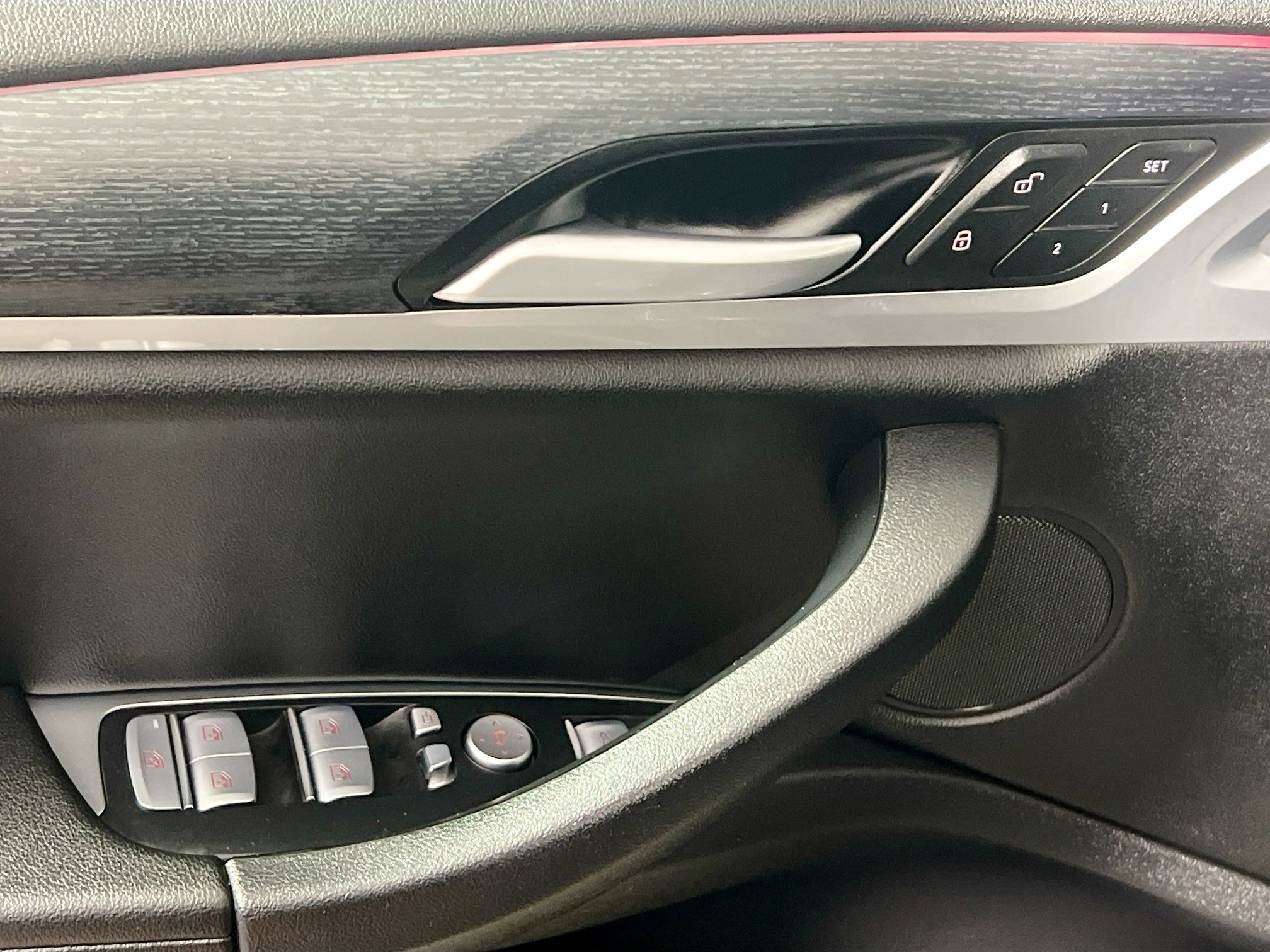 Used 2024 BMW X3 xDrive30i w/ Convenience Package image 16