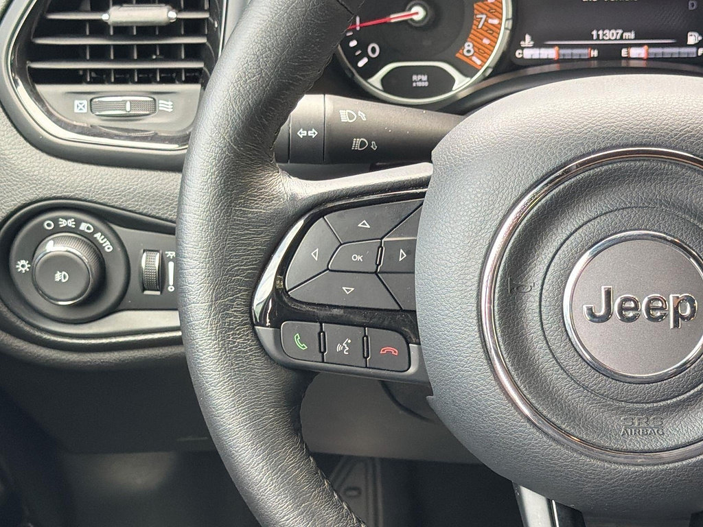 Used 2022 Jeep Renegade Altitude w/ Convenience Group AWD/4WD image 7