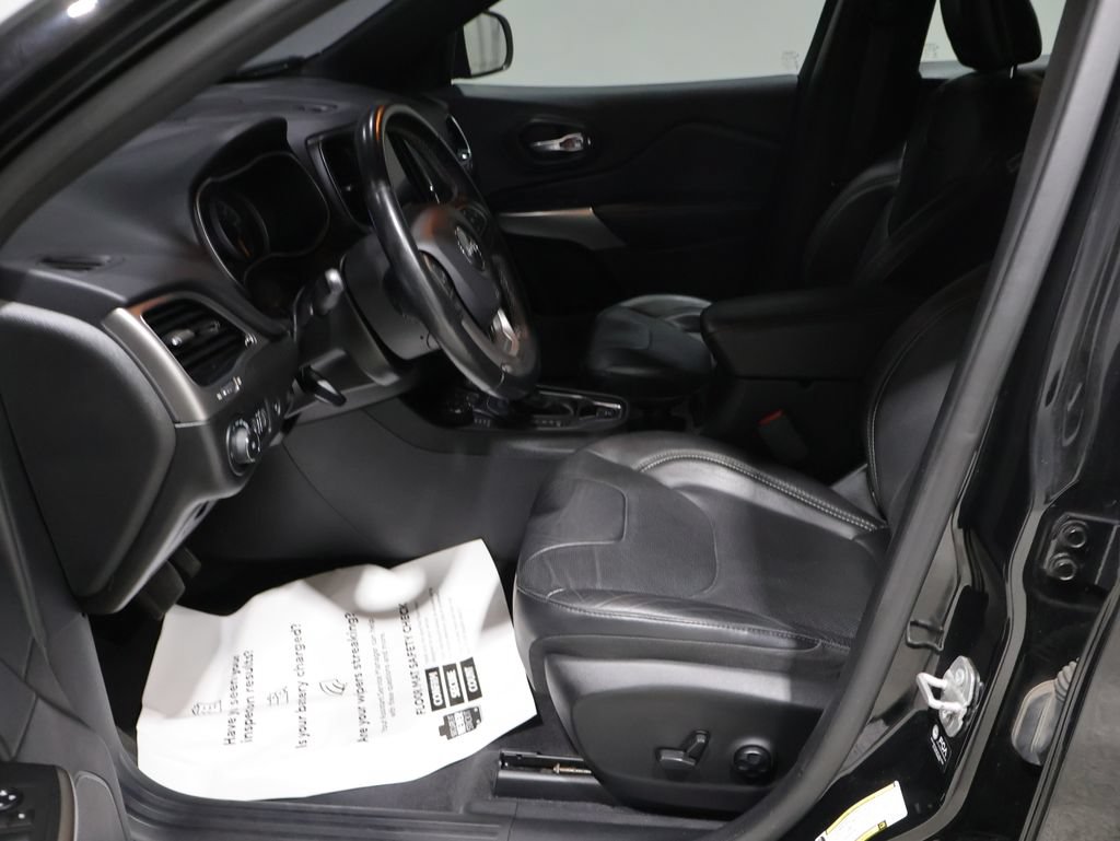 Used 2021 Jeep Cherokee Latitude Lux 80th Anniv w/ Quick Order Package 2YU 80th AWD/4WD image 11