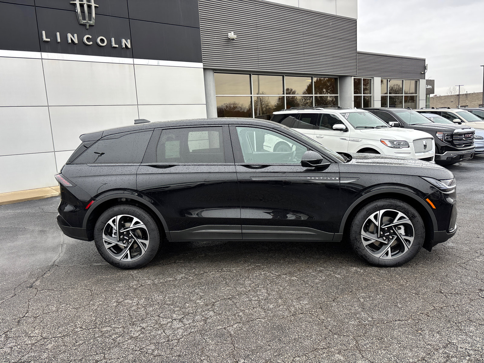 New 2026 Lincoln Nautilus Premier w/ Equipment Group 102A image 8