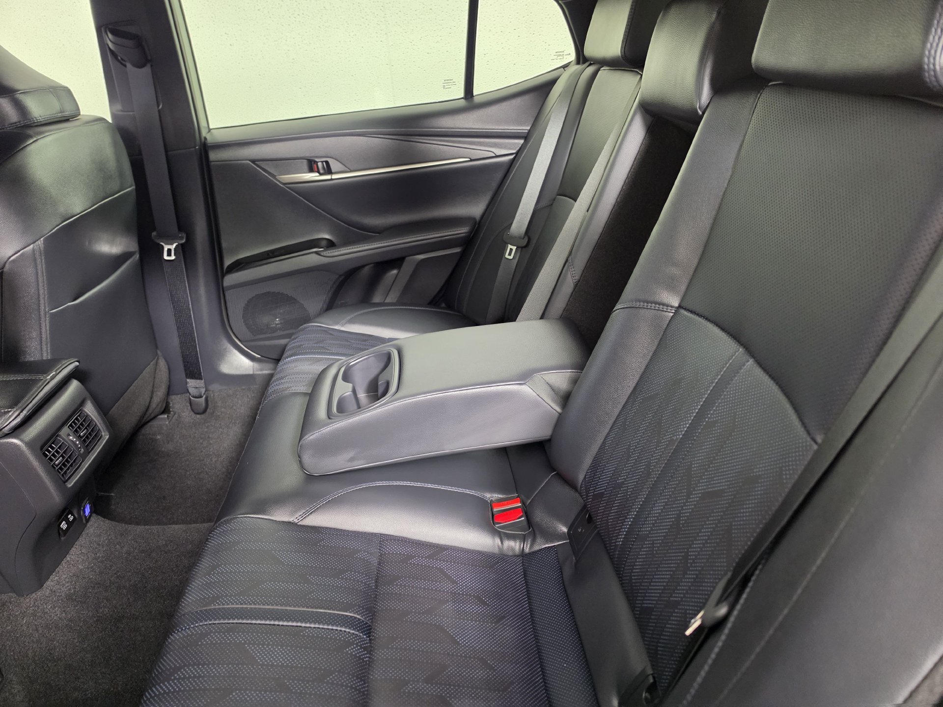 Used 2026 Toyota Camry XSE FWD image 25