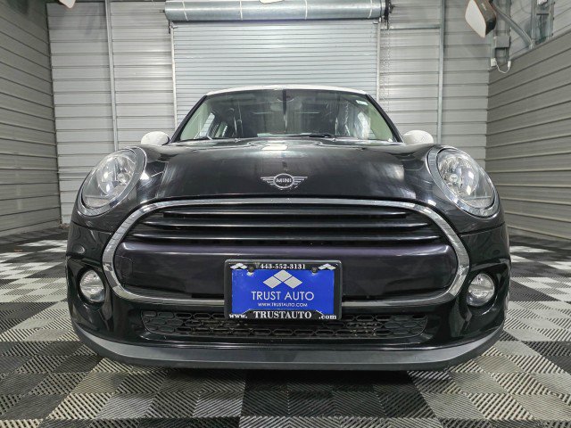 Used 2019 MINI Cooper 4-Door Hardtop image 3