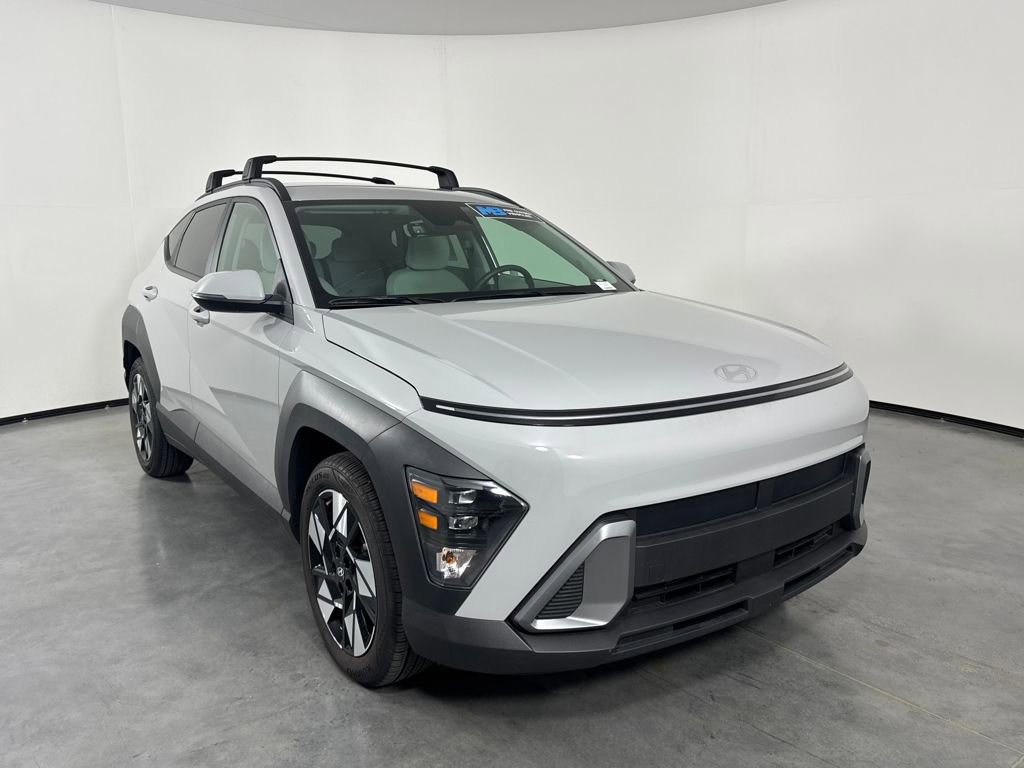 Certified 2025 Hyundai Kona SEL image 7
