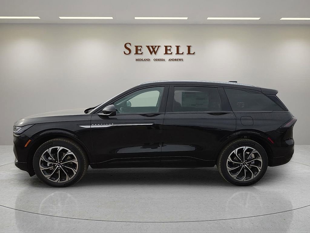 New 2026 Lincoln Nautilus Reserve AWD/4WD image 2