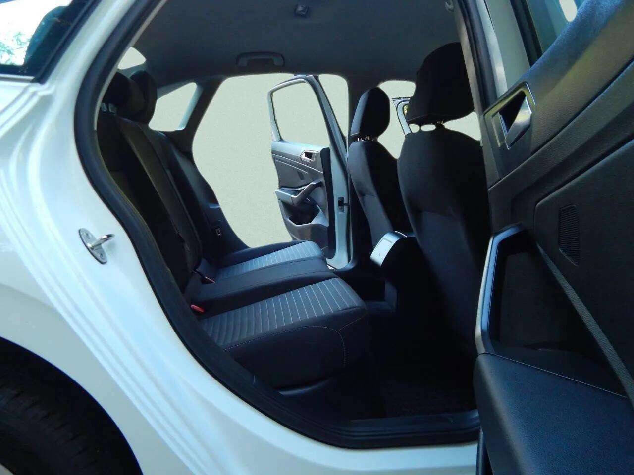 Used 2024 Volkswagen Jetta S image 34