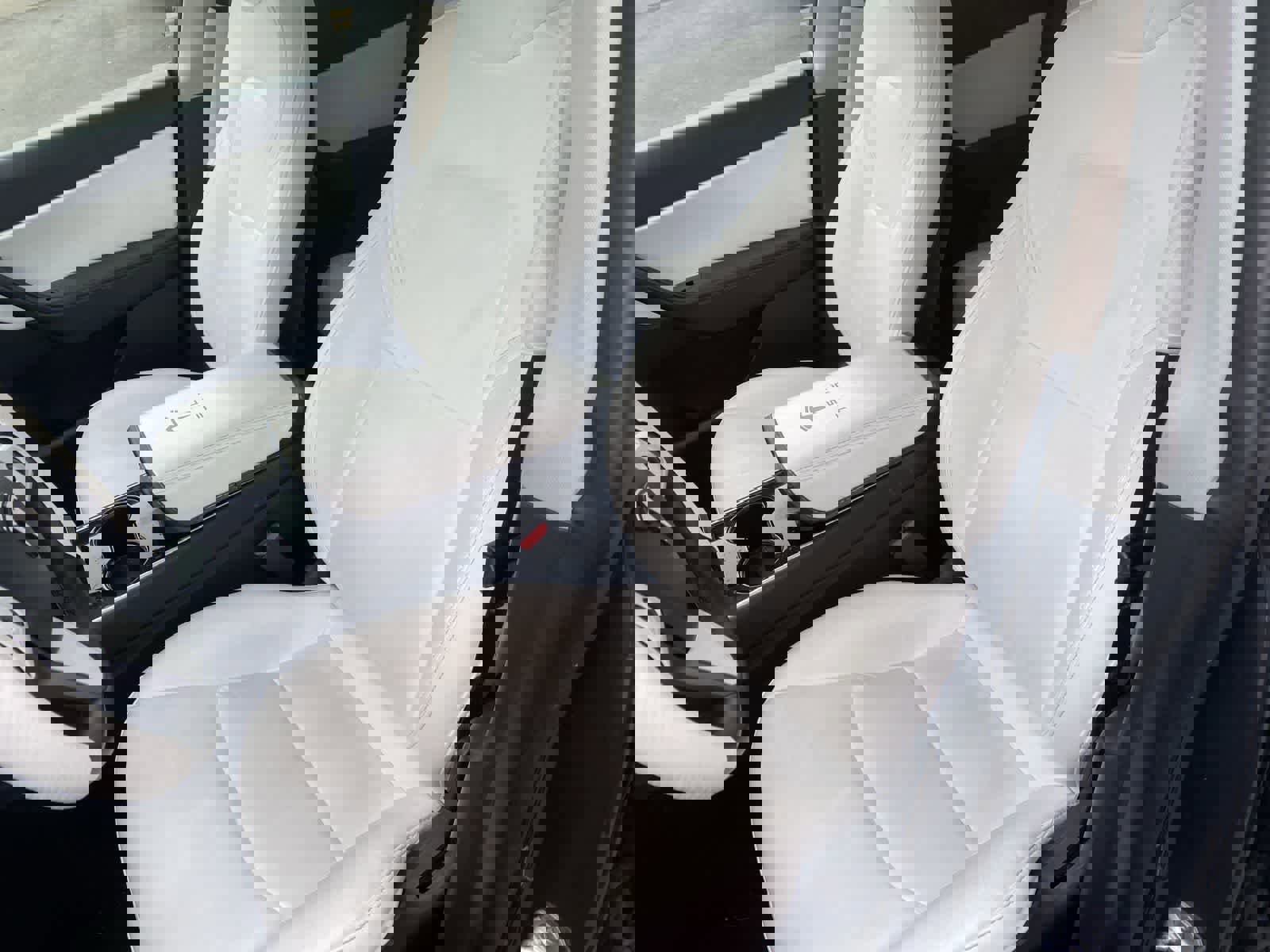 Used 2020 Tesla Model Y Long Range image 11