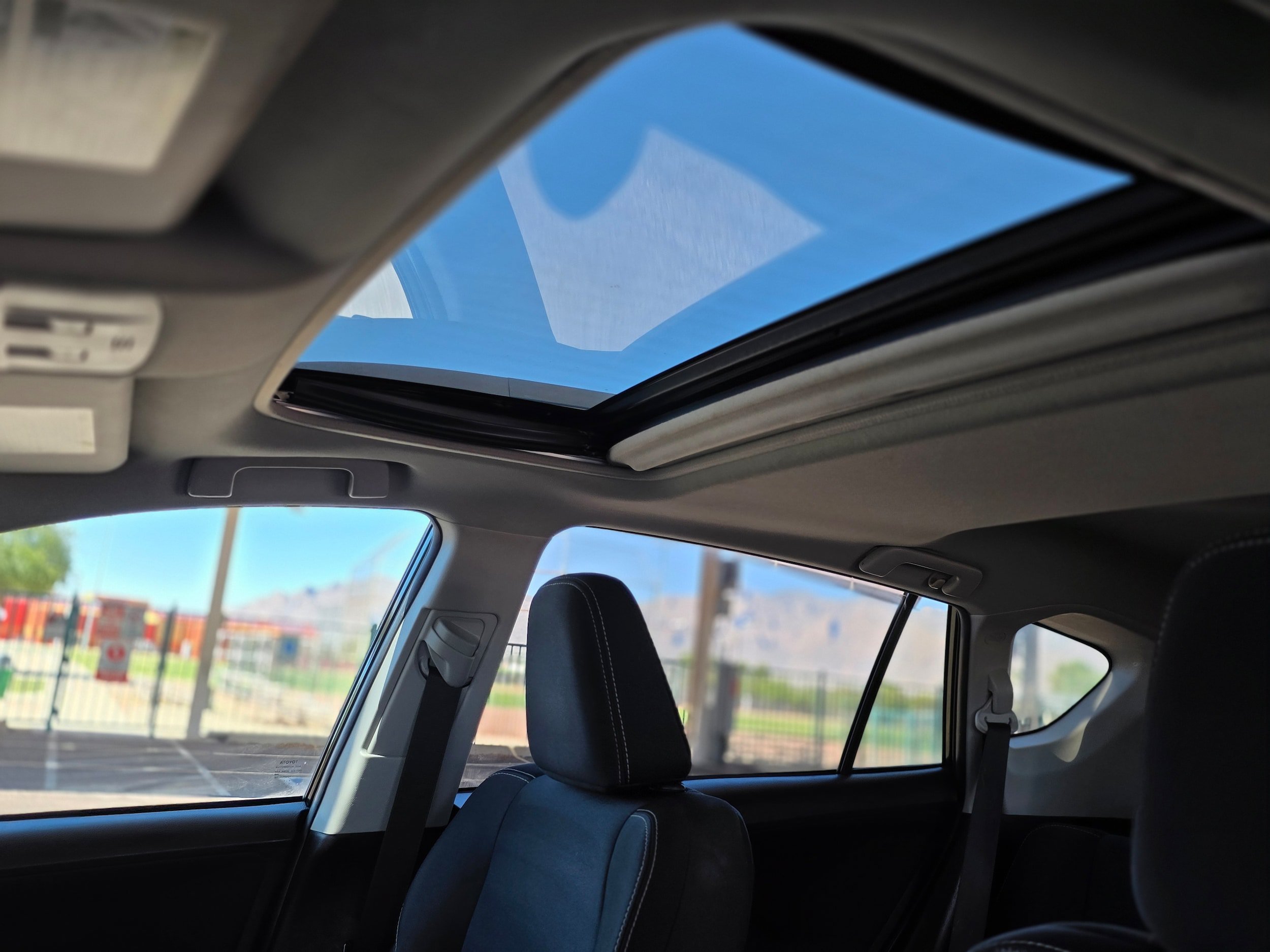 Used 2013 Toyota RAV4 XLE FWD image 21