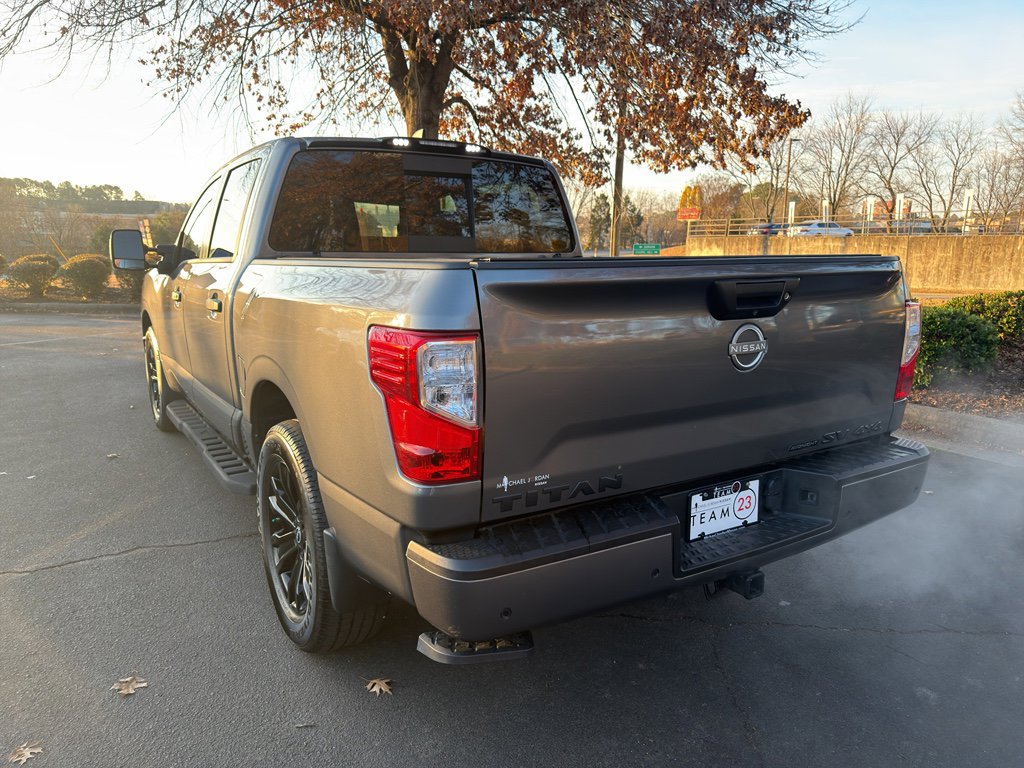 Certified 2024 Nissan Titan SV w/ SV Convenience Package image 5