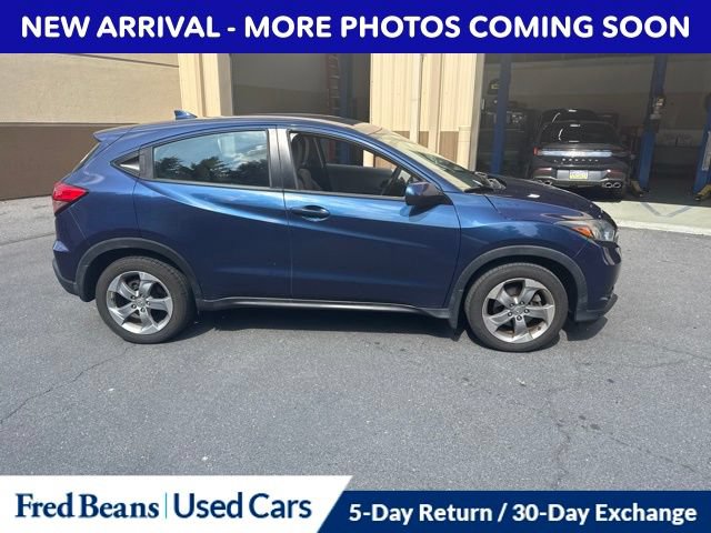 Used 2017 Honda HR-V LX image 7