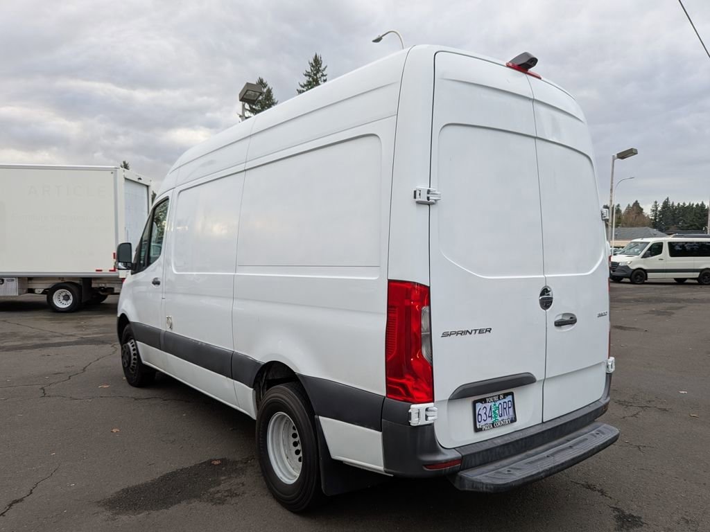 Used 2019 Freightliner Sprinter 2500 image 5