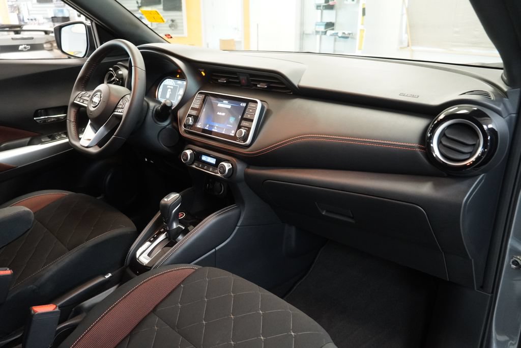 Used 2020 Nissan Kicks SR FWD image 33