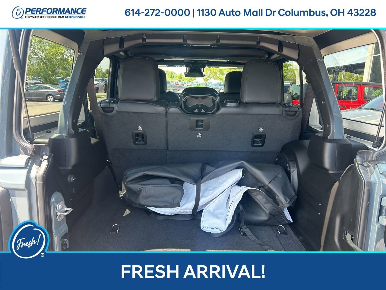 Used 2025 Jeep Wrangler Unlimited Rubicon AWD/4WD image 11