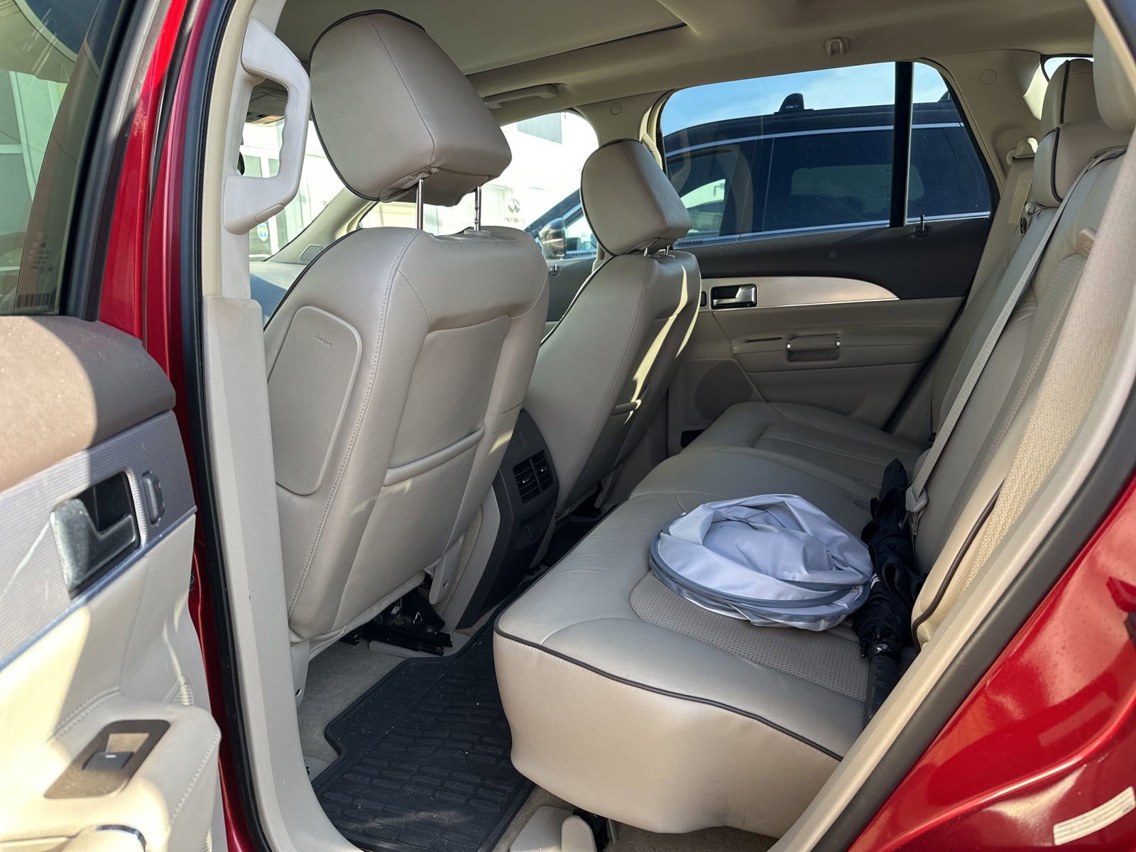 Used 2014 Lincoln MKX FWD w/ Equipment Group 102A image 10