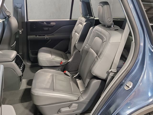Used 2020 Lincoln Aviator Reserve w/ Equipment Group 201A image 19