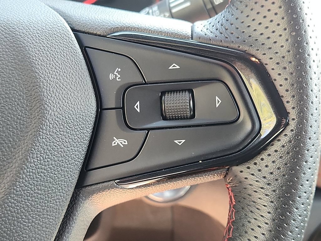 Used 2023 Chevrolet TrailBlazer RS FWD image 21