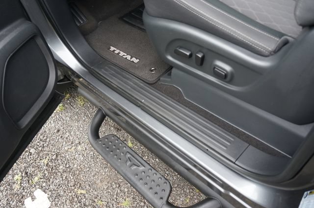 Certified 2024 Nissan Titan SV w/ SV Convenience Package AWD/4WD image 28