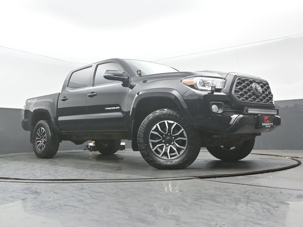 Used 2020 Toyota Tacoma TRD Sport AWD/4WD image 26
