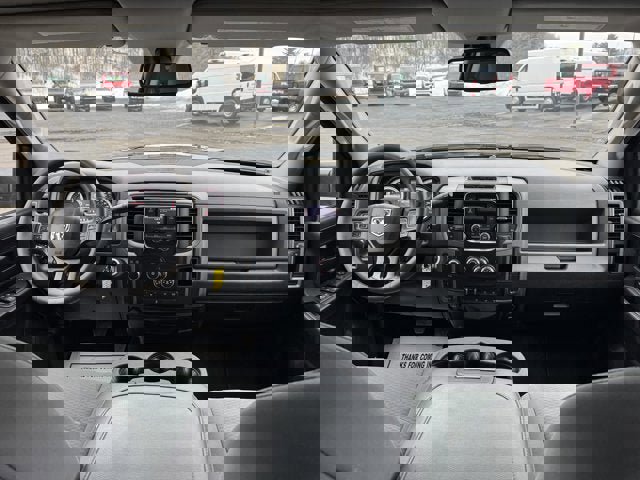 Used 2018 RAM 2500 Tradesman w/ Chrome Appearance Group image 13