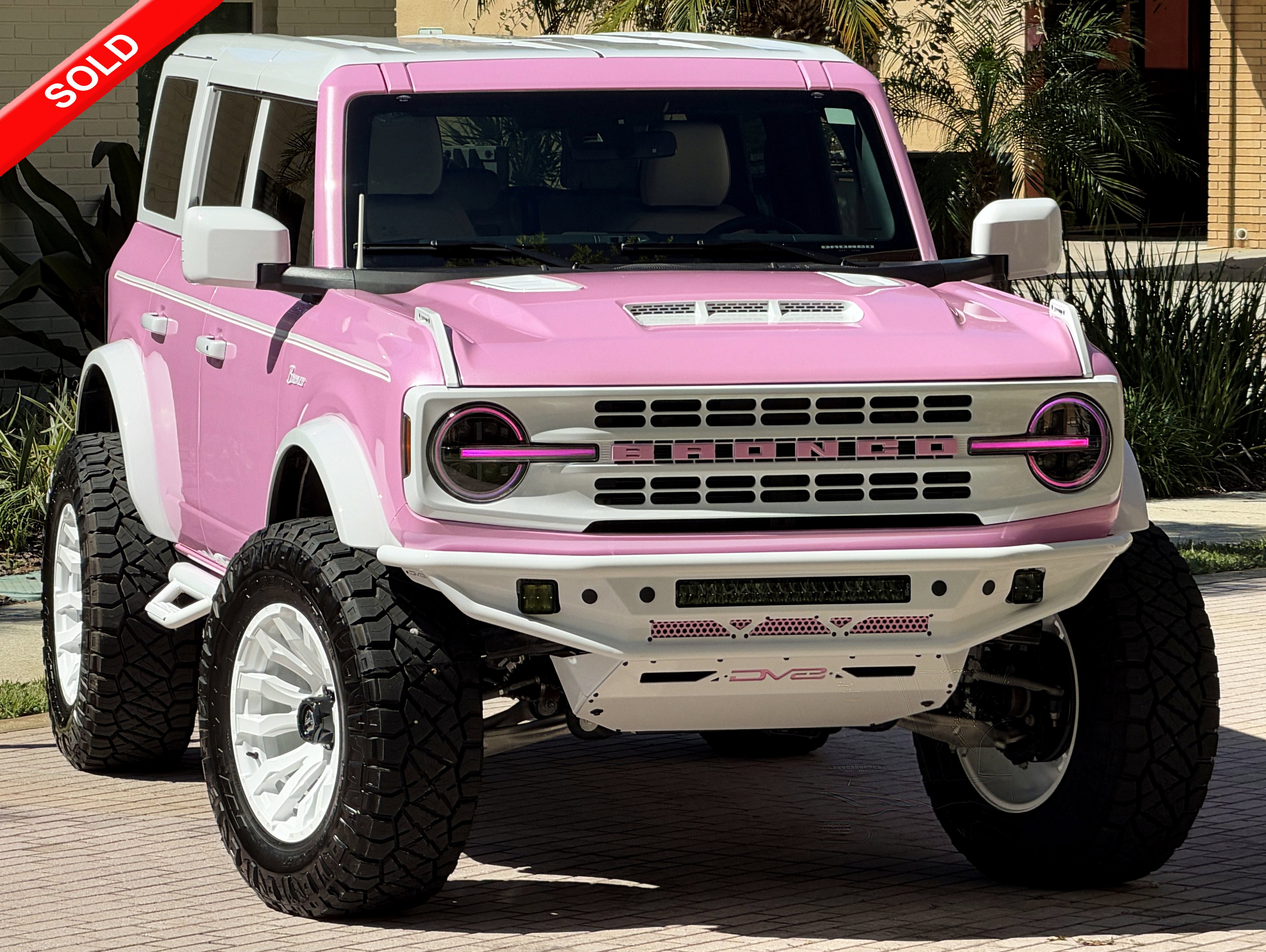 Used 2026 Ford Bronco Outer Banks AWD/4WD image 1