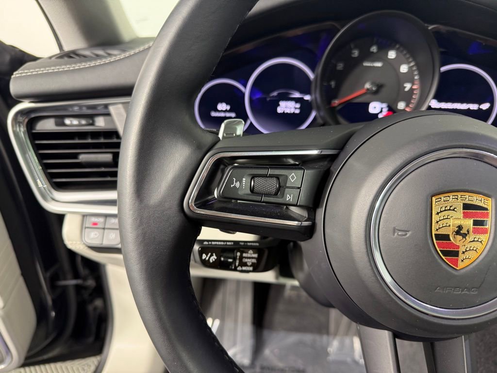 Certified 2022 Porsche Panamera 4 Platinum Edition image 27