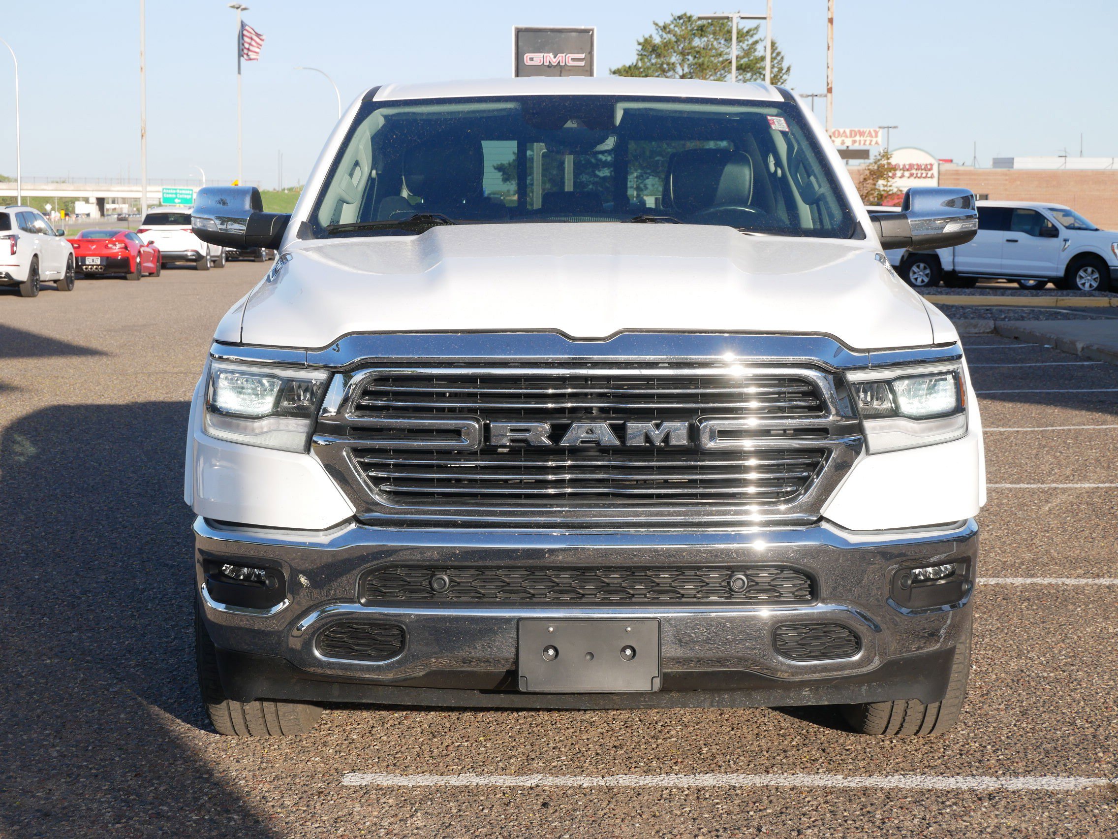 Used 2022 RAM 1500 Laramie AWD/4WD image 2
