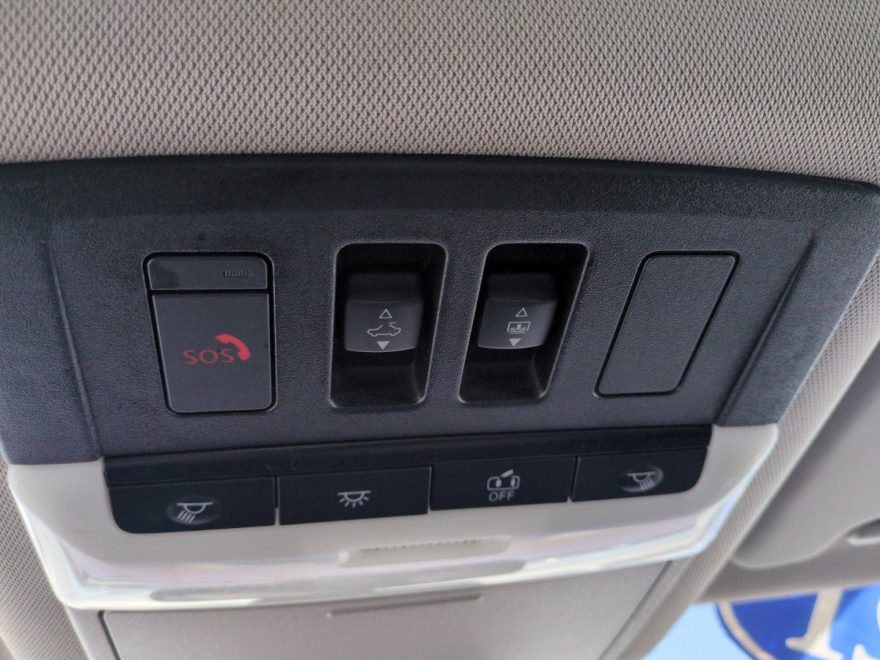 Used 2021 Nissan Rogue Platinum AWD/4WD image 23