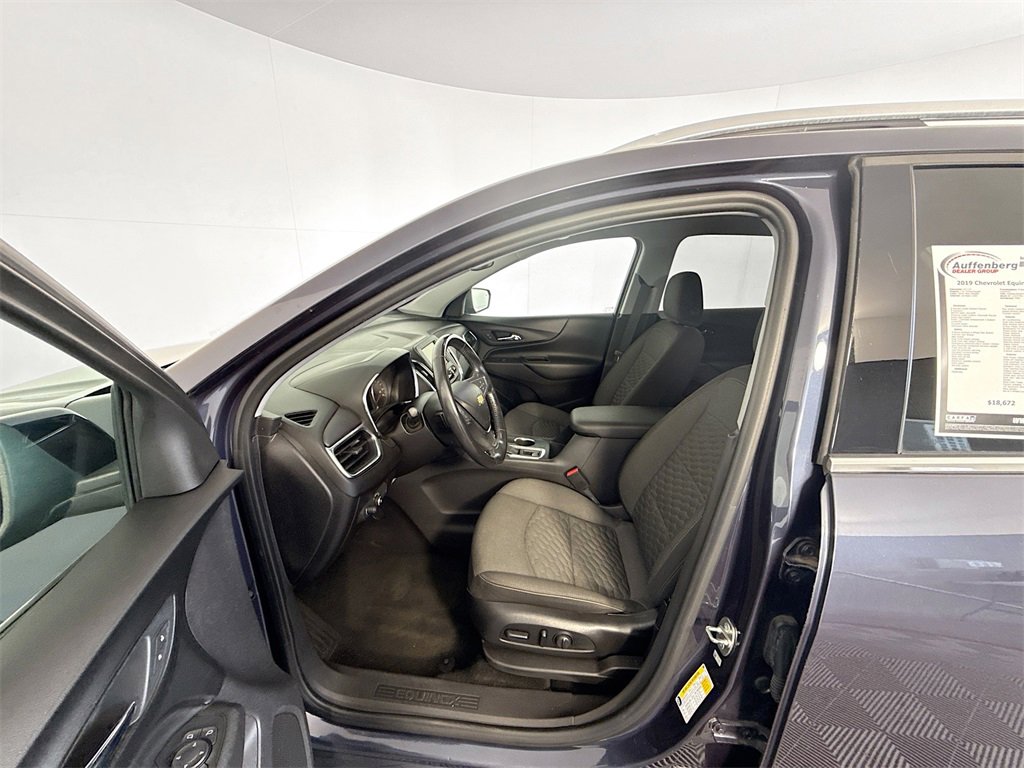 Used 2019 Chevrolet Equinox LT image 20