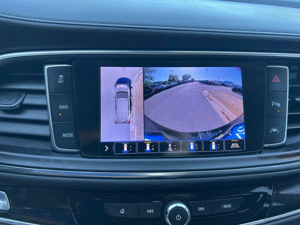 Used 2020 Buick Enclave Avenir w/ Avenir Technology Package AWD/4WD image 44