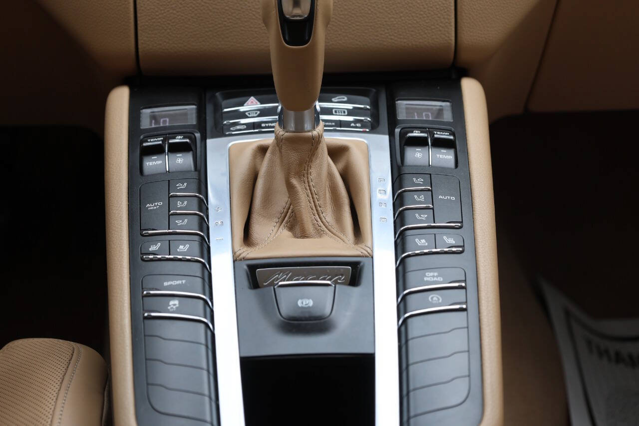 Used 2015 Porsche Macan S AWD/4WD image 20