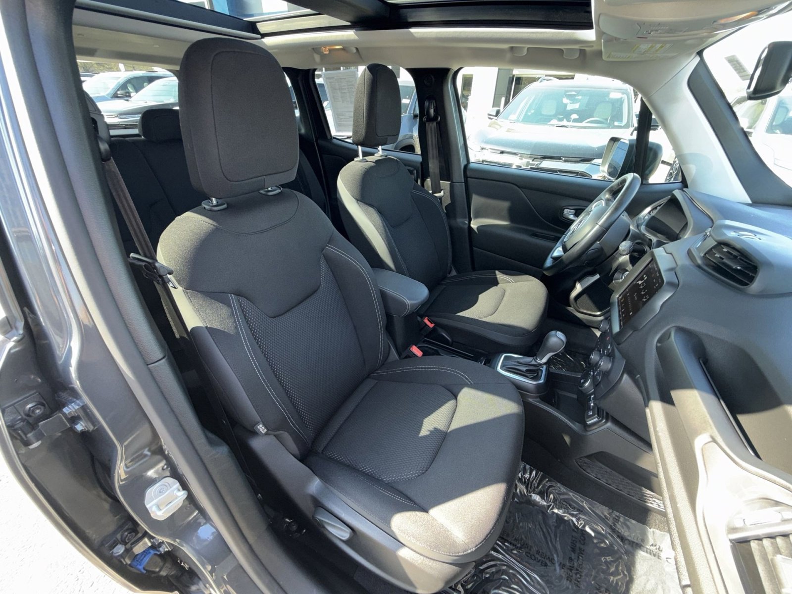 Used 2023 Jeep Renegade Latitude w/ Sun/Sound Group image 27