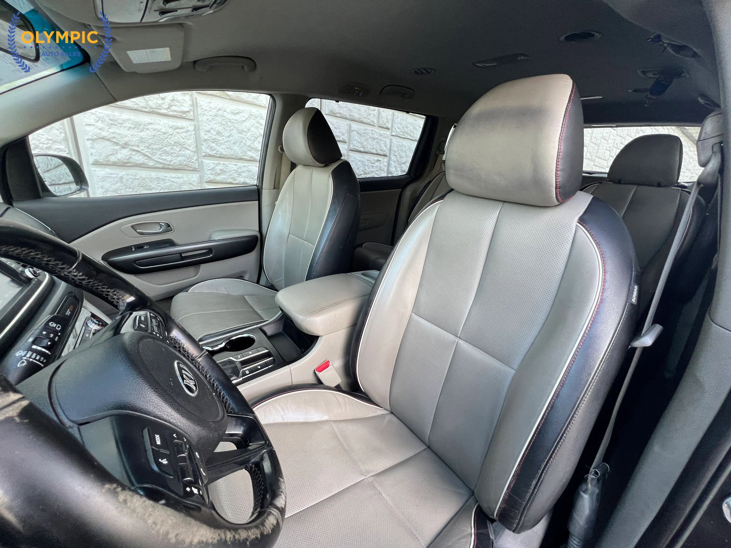 Used 2021 Kia Sedona EX image 40