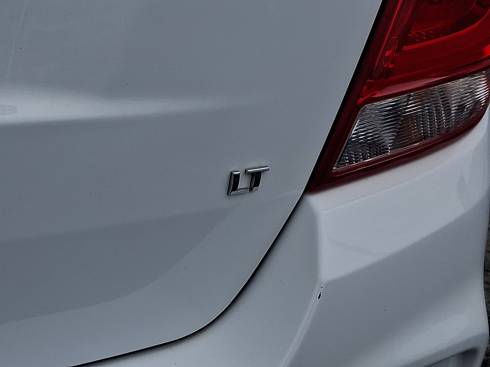 Used 2018 Chevrolet Trax LT w/ LT Convenience Package image 27