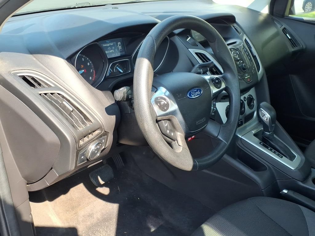 Used 2012 Ford Focus SE FWD image 16