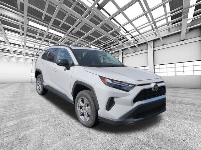 Used 2025 Toyota RAV4 LE AWD/4WD image 1
