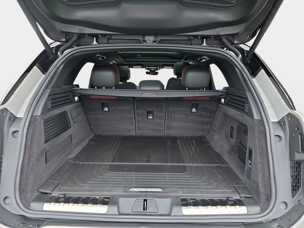 New 2025 Land Rover Range Rover Sport Dynamic SE AWD/4WD image 12