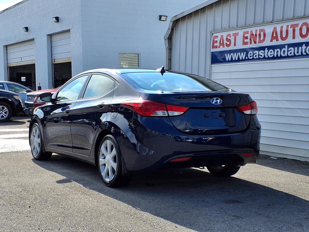 Used 2013 Hyundai Elantra Limited w/ Technology Pkg FWD image 3