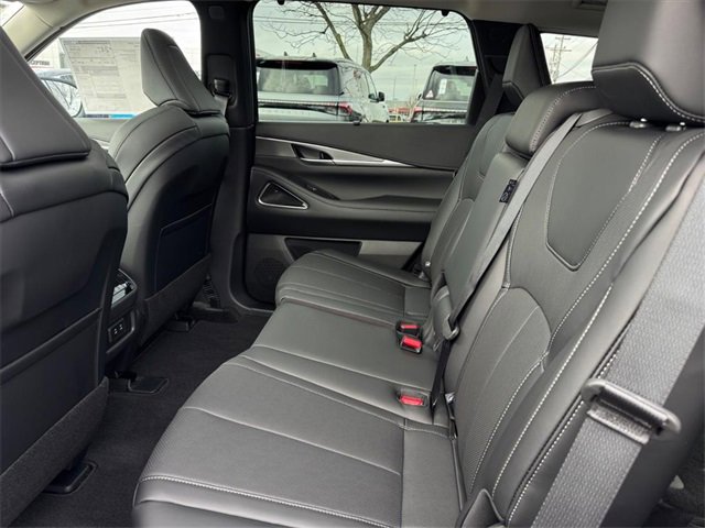 New 2026 INFINITI QX60 Luxe image 11