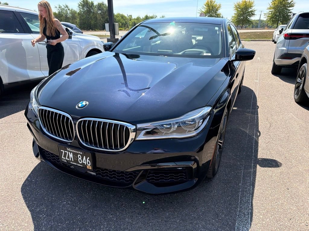 Used 2016 BMW 750i xDrive AWD/4WD image 9