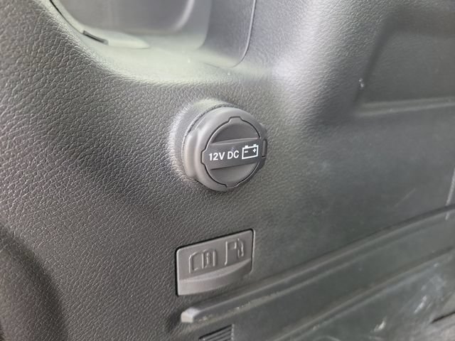 Used 2022 Jeep Wrangler Unlimited Sahara AWD/4WD image 11