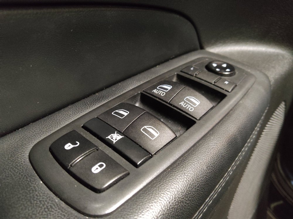 Used 2020 Jeep Grand Cherokee Limited w/ Luxury Group II AWD/4WD image 27