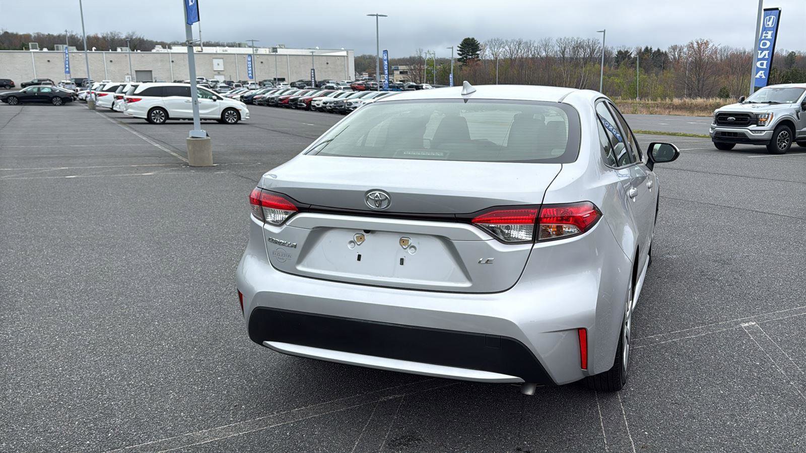 Used 2022 Toyota Corolla LE FWD image 7